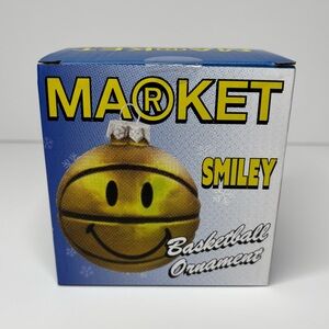 Market Smiley Basketball Ornament ￼